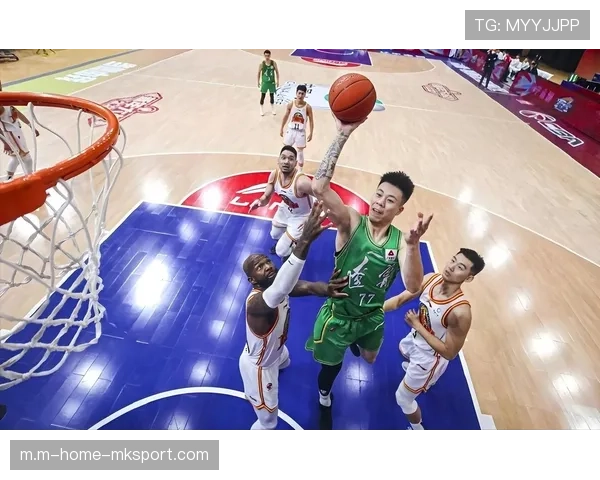 广东女篮钟佳丽超远三分绝平 将比赛拖入加时仍惜败新疆